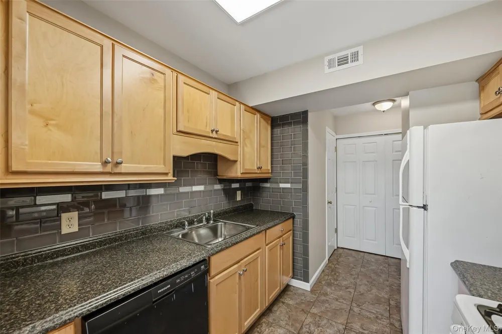 1005 Whispering Hills Chester, NY 10918