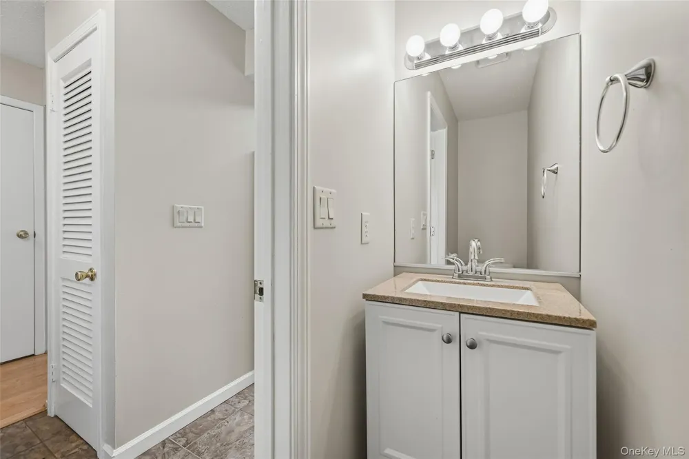 1005 Whispering Hills Chester, NY 10918