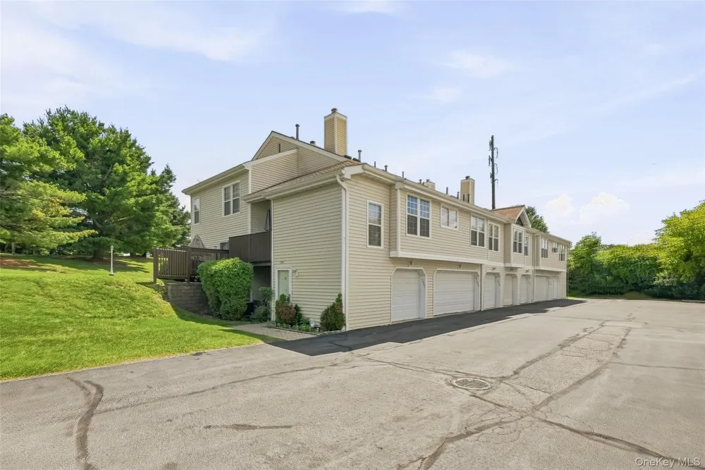 1005 Whispering Hills Chester, NY 10918