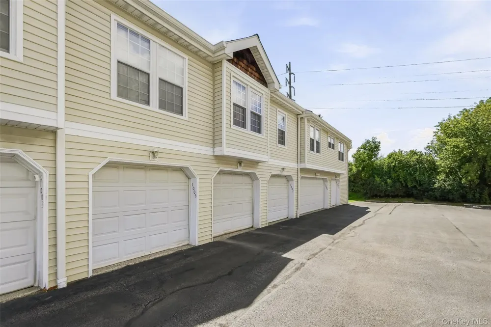 1005 Whispering Hills Chester, NY 10918