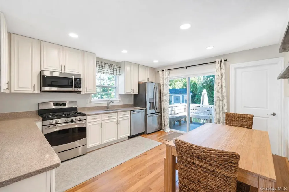 15 Canary Road Rocky Point, NY 11778