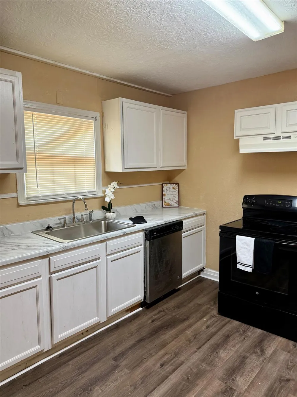 1908 Oregon Street Baytown, TX 77520