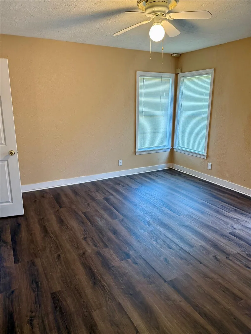1908 Oregon Street Baytown, TX 77520
