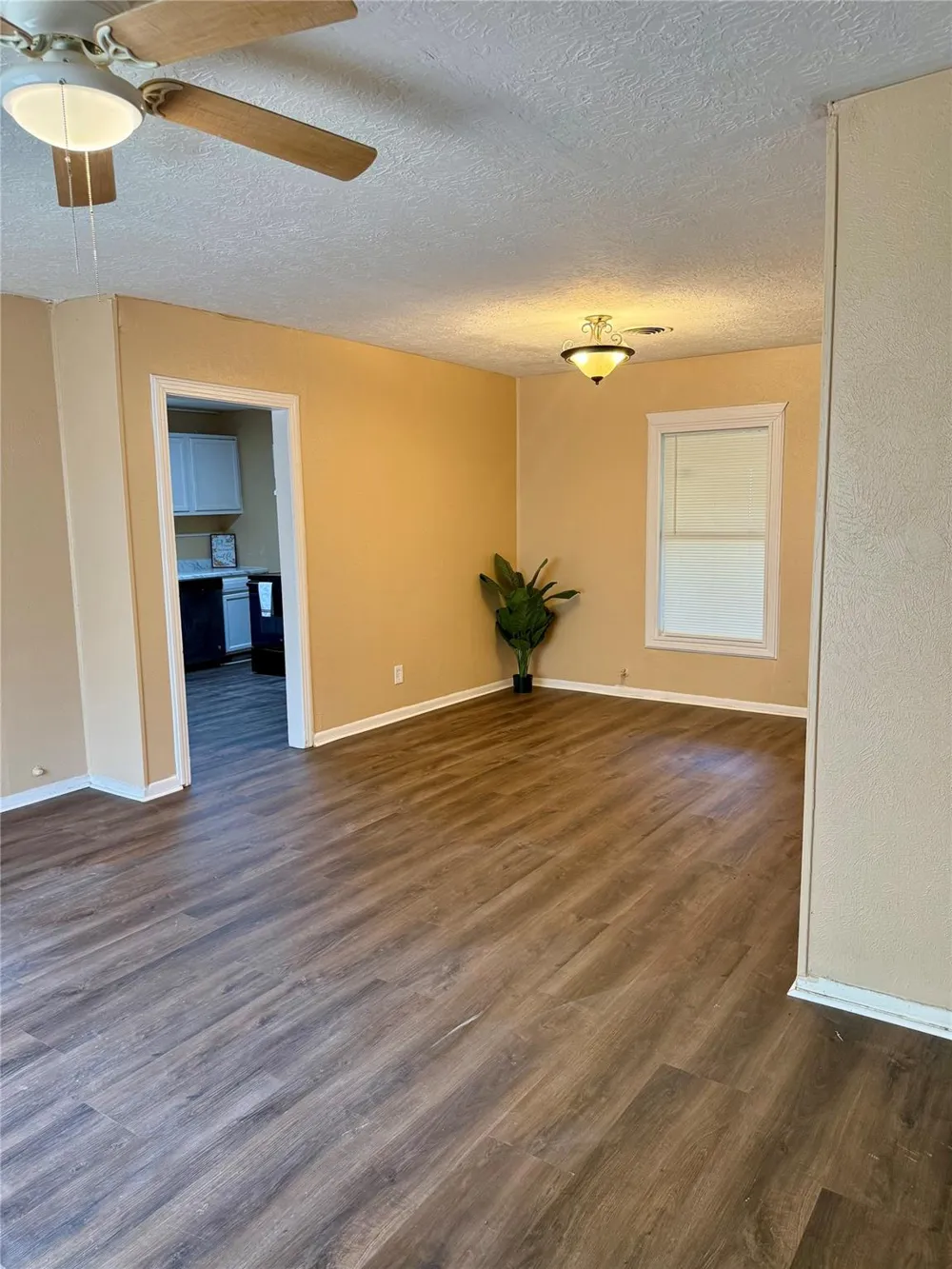 1908 Oregon Street Baytown, TX 77520