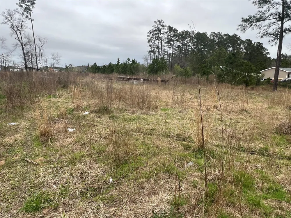 1709 County Road 3479a Cleveland, TX 77327