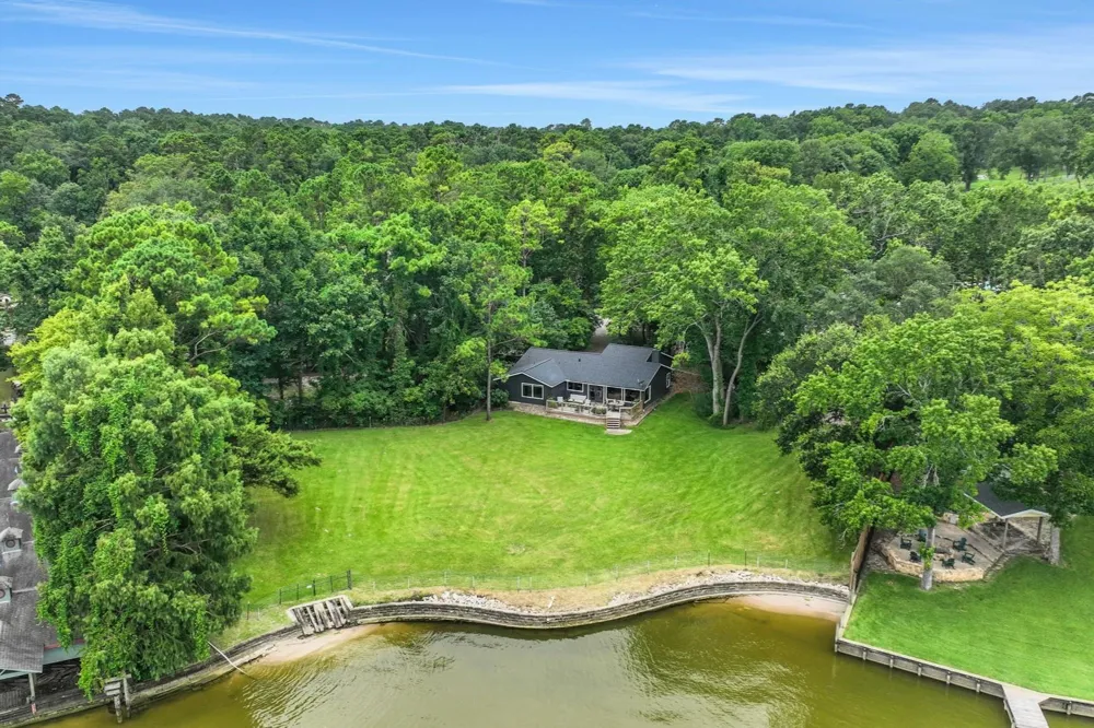 220 Harbor Run Drive Coldspring, TX 77331
