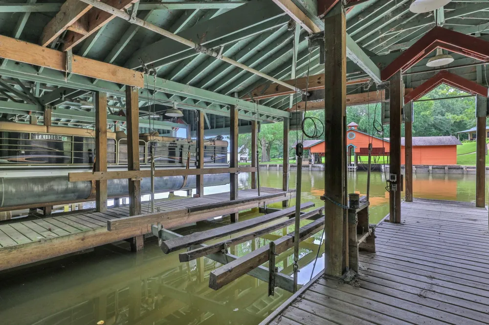 220 Harbor Run Drive Coldspring, TX 77331