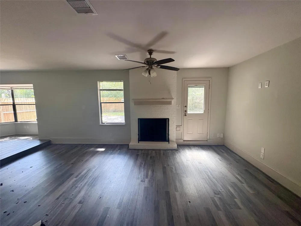 80 Fallenstone Drive The Woodlands, TX 77381