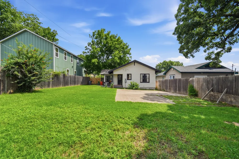2015 W Easton Street Tulsa, OK 74127