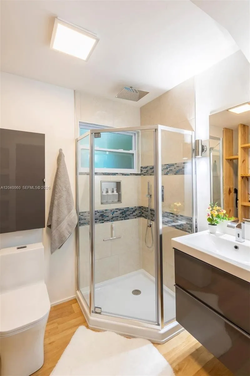 1232 NE 16th Ter Fort Lauderdale, FL 33304
