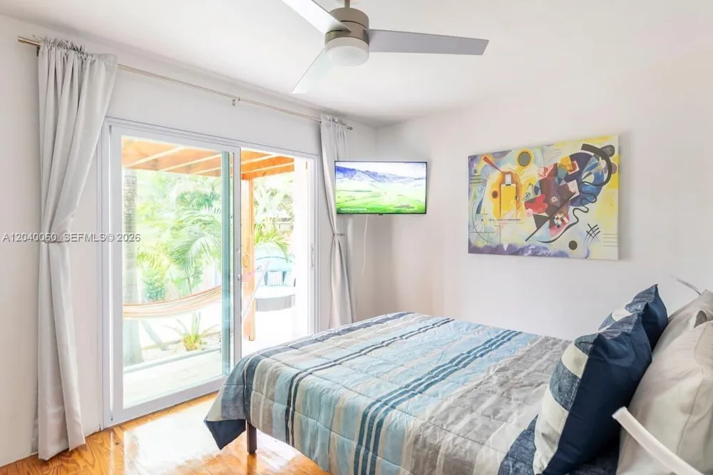 1232 NE 16th Ter Fort Lauderdale, FL 33304