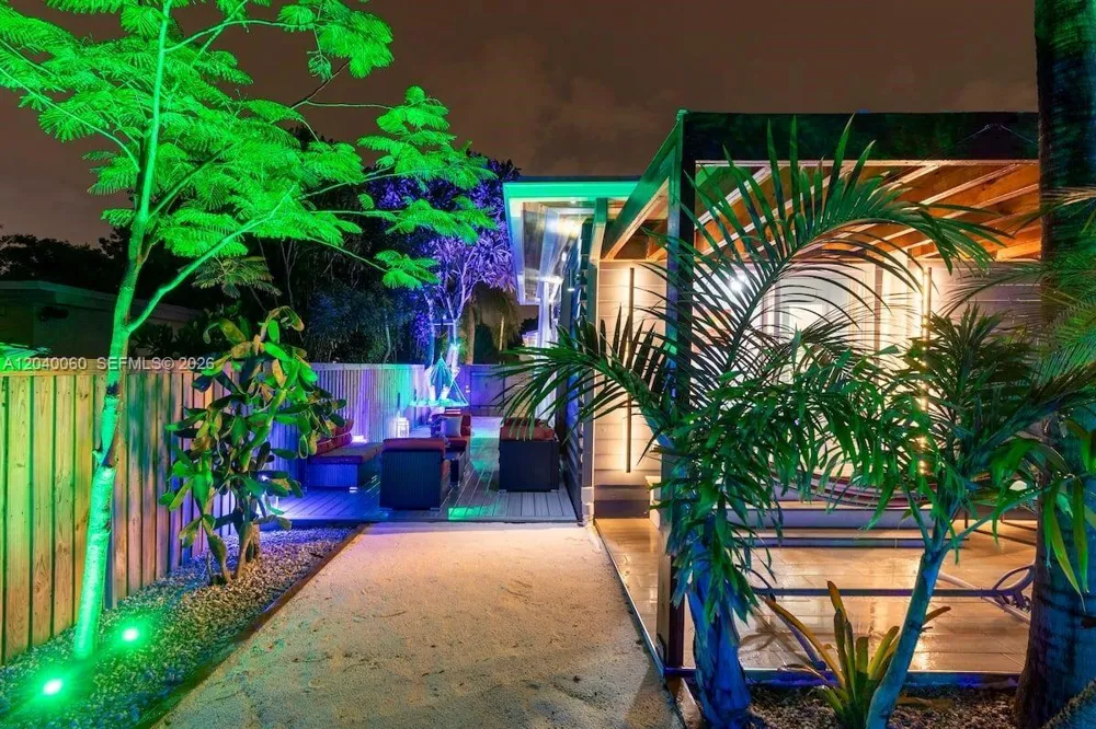 1232 NE 16th Ter Fort Lauderdale, FL 33304
