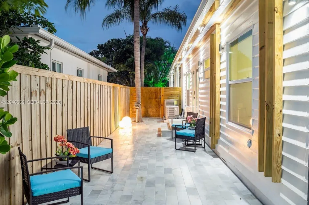 1232 NE 16th Ter Fort Lauderdale, FL 33304