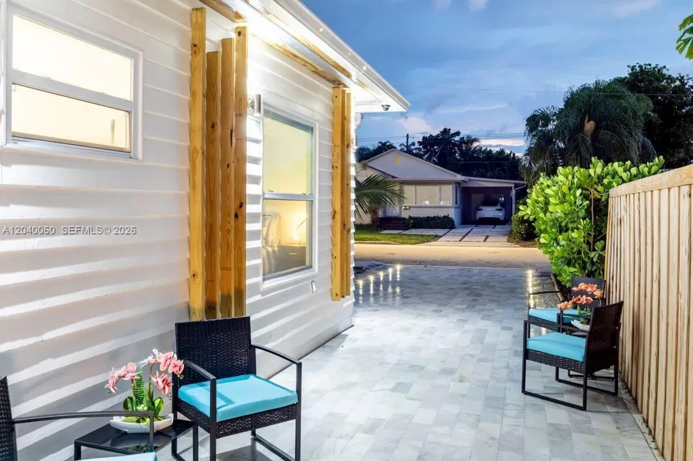 1232 NE 16th Ter Fort Lauderdale, FL 33304