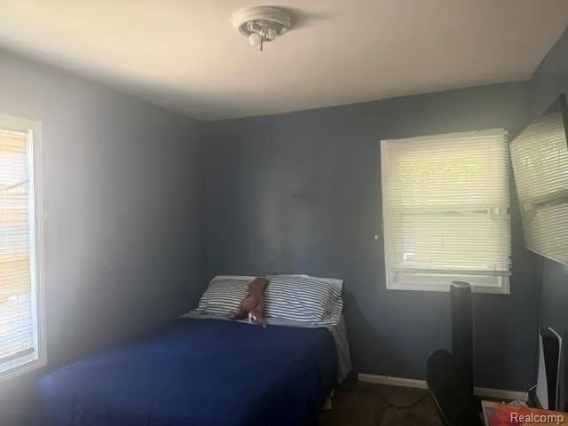 28744 Selkirk Street Southfield City, MI 48076