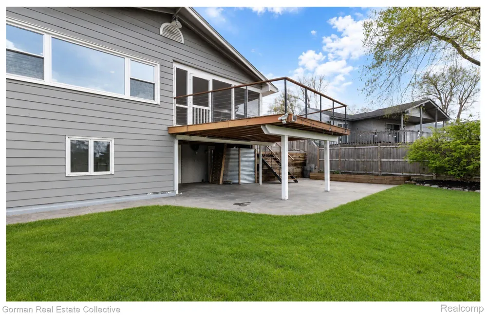 4583 FOREST AVENUE Waterford Charter Township, MI 48328