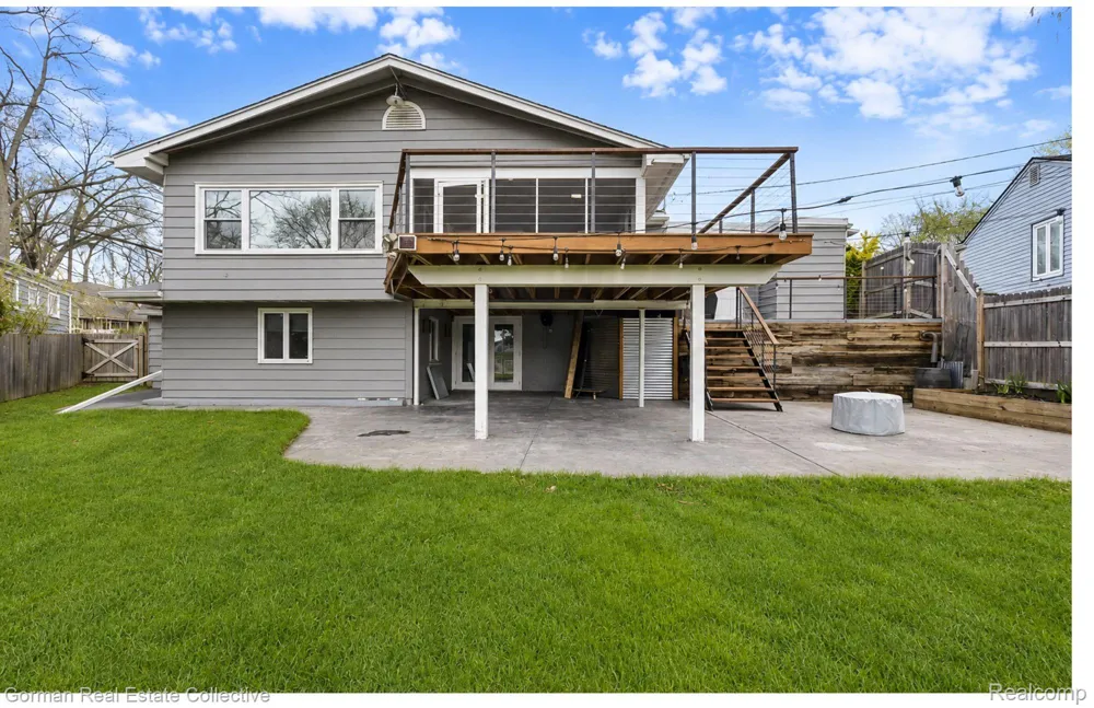 4583 FOREST AVENUE Waterford Charter Township, MI 48328