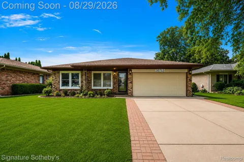 35715 Maureen Drive