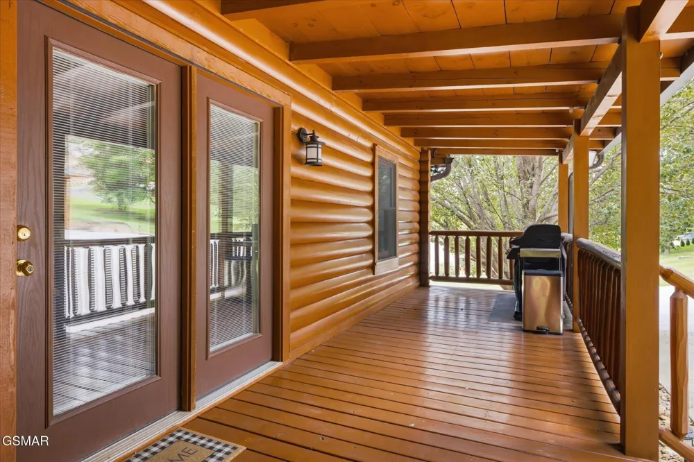 3213 Big Cove Court Sevierville, TN 37862