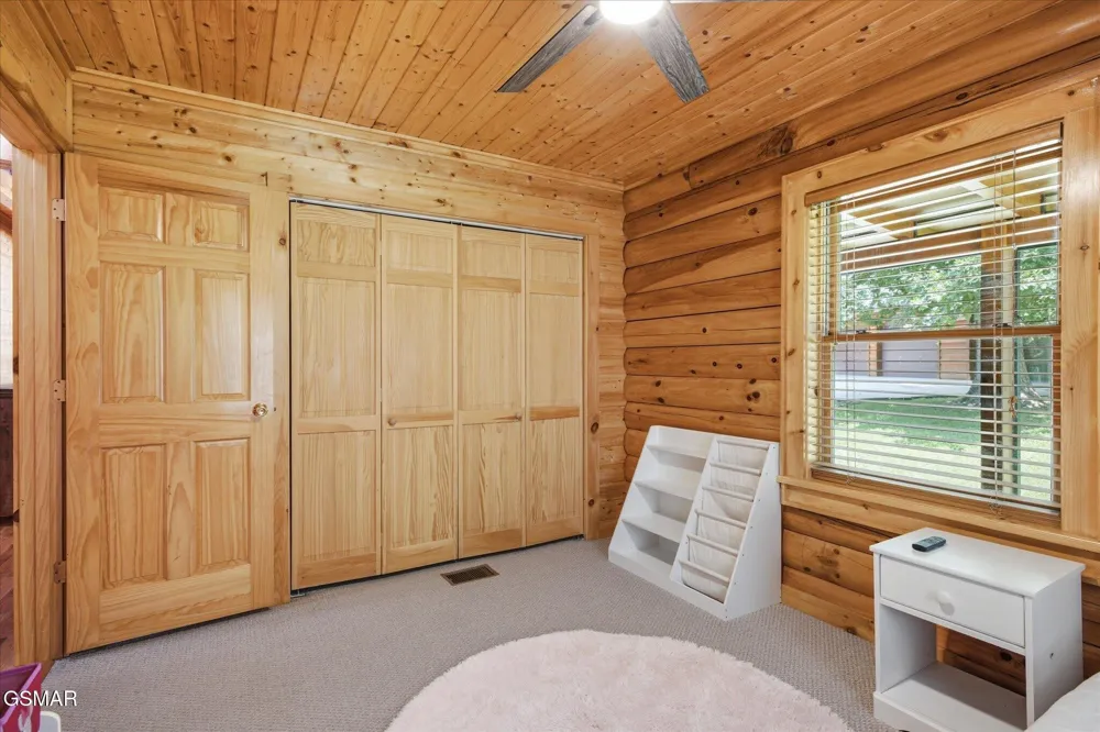 3213 Big Cove Court Sevierville, TN 37862