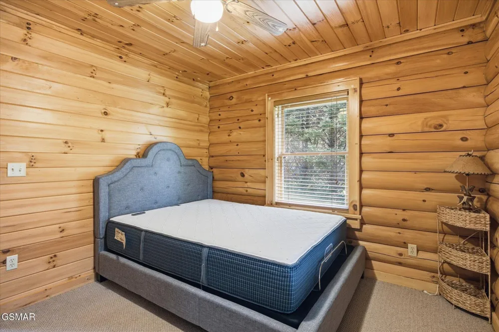 3213 Big Cove Court Sevierville, TN 37862