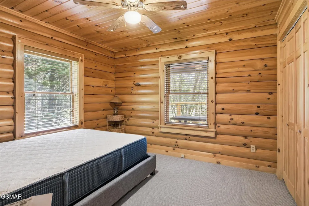 3213 Big Cove Court Sevierville, TN 37862