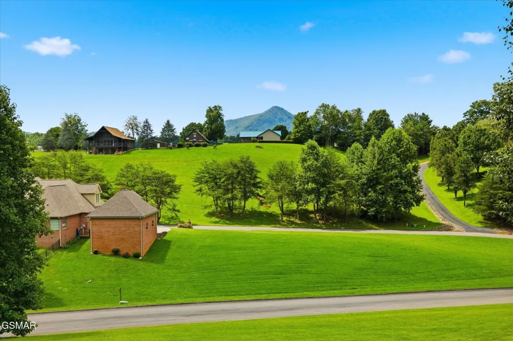 3213 Big Cove Court Sevierville, TN 37862