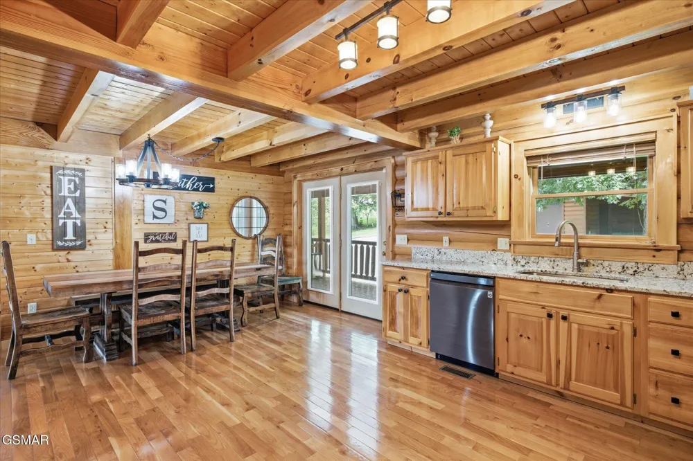 3213 Big Cove Court Sevierville, TN 37862