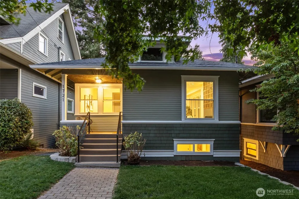 1721 3rd Avenue Seattle, WA 98109