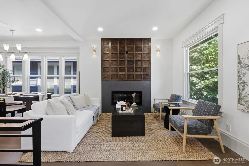 1721 3rd Avenue Seattle, WA 98109