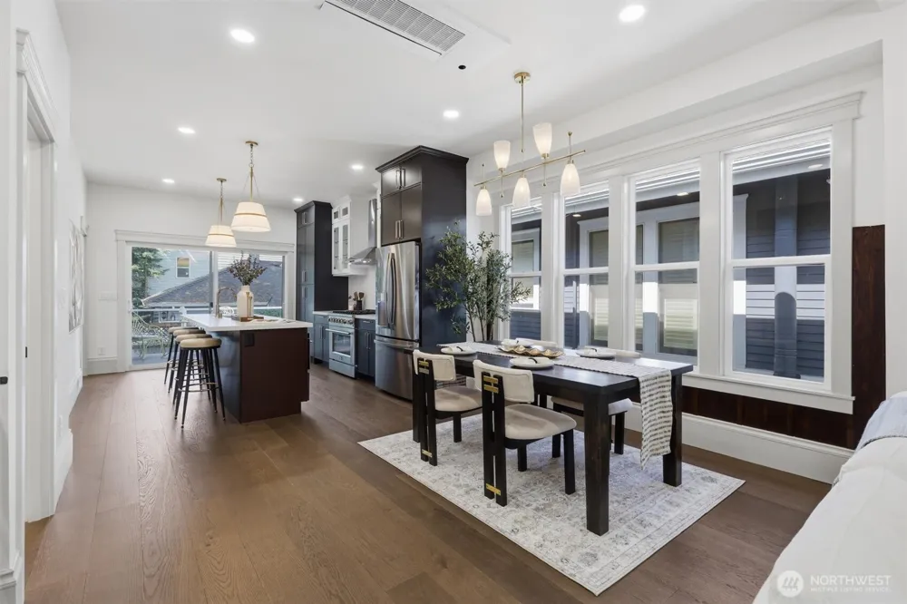 1721 3rd Avenue Seattle, WA 98109