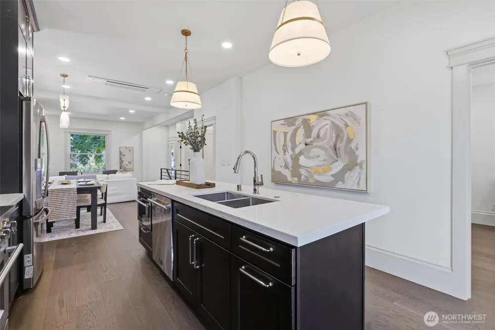 1721 3rd Avenue Seattle, WA 98109