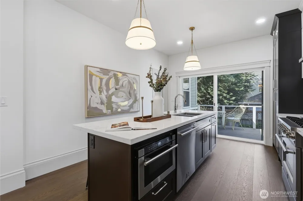 1721 3rd Avenue Seattle, WA 98109