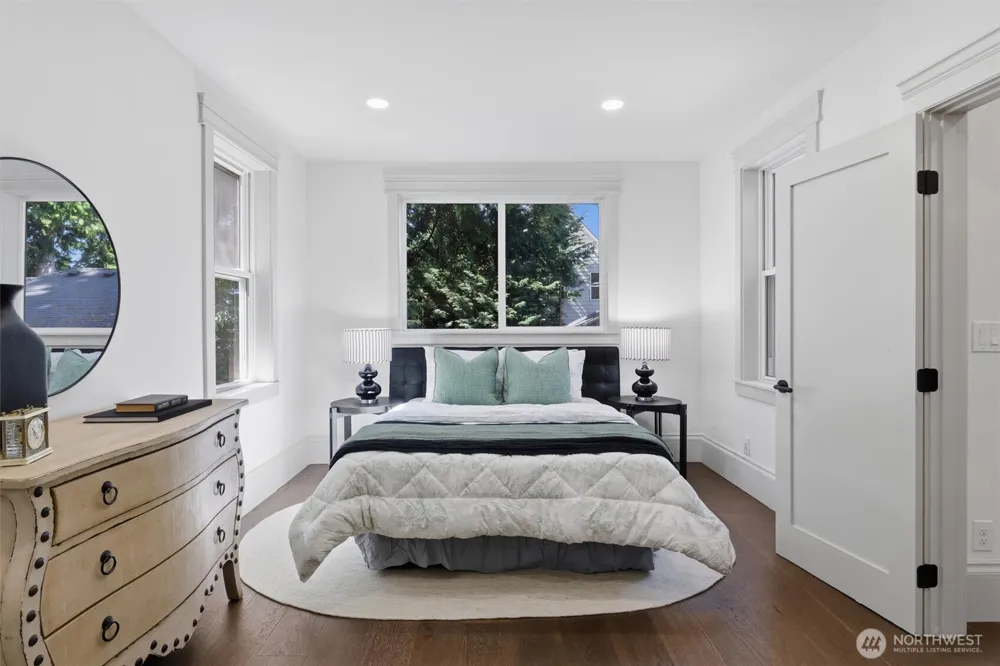 1721 3rd Avenue Seattle, WA 98109
