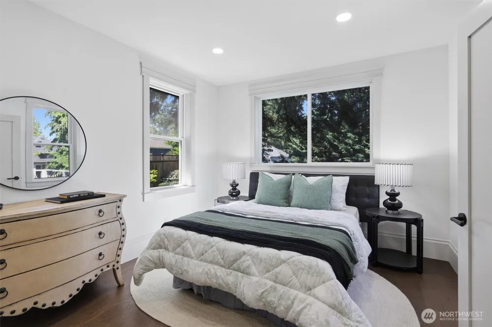 1721 3rd Avenue Seattle, WA 98109