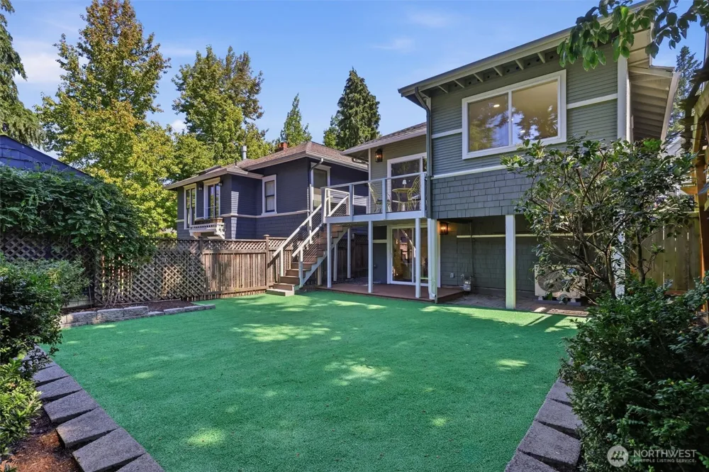 1721 3rd Avenue Seattle, WA 98109