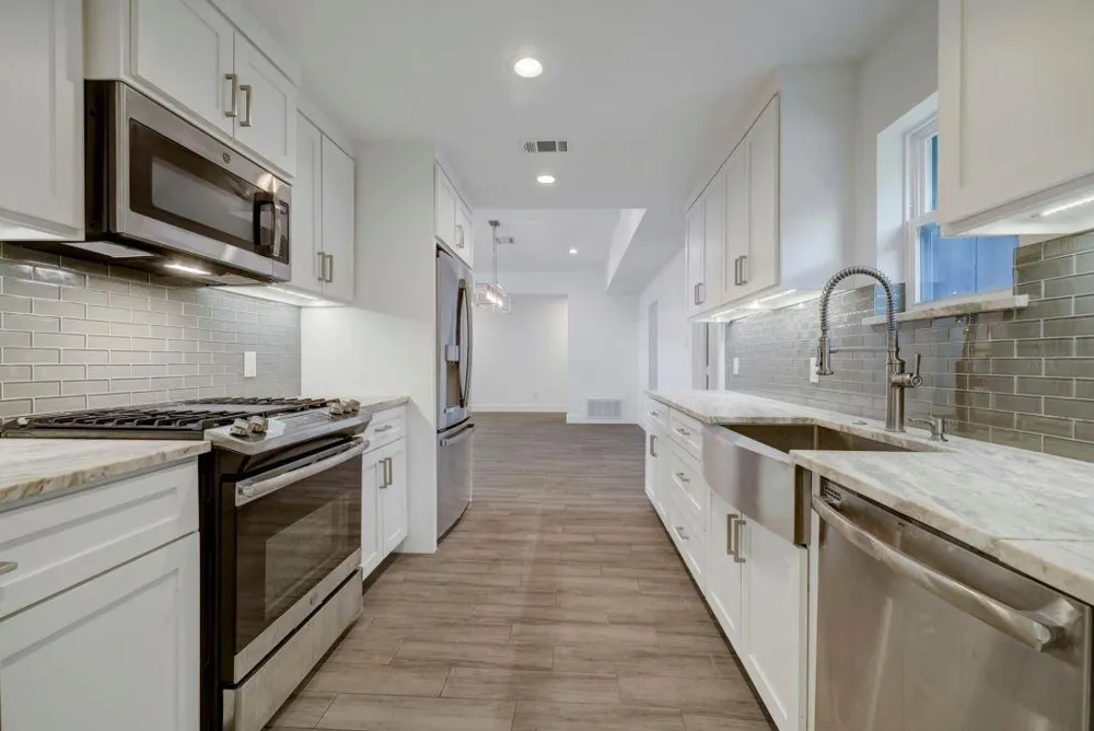 5207 Benning Drive Houston, TX 77035