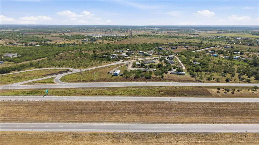 3731 Homannville Trail Lockhart, TX 78644