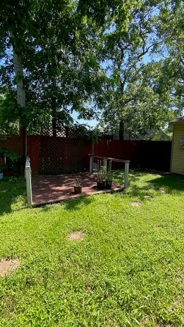 6623 Cresthill Street Houston, TX 77033