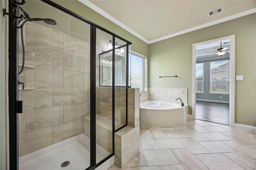 13318 Cameron Reach Drive Tomball, TX 77377