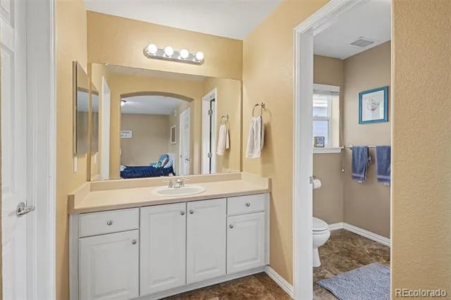 10653 Chadsworth Lane Highlands Ranch, CO 80126