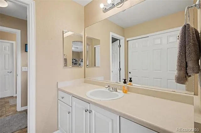 10653 Chadsworth Lane Highlands Ranch, CO 80126