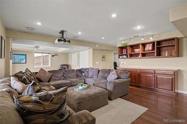 10653 Chadsworth Lane Highlands Ranch, CO 80126