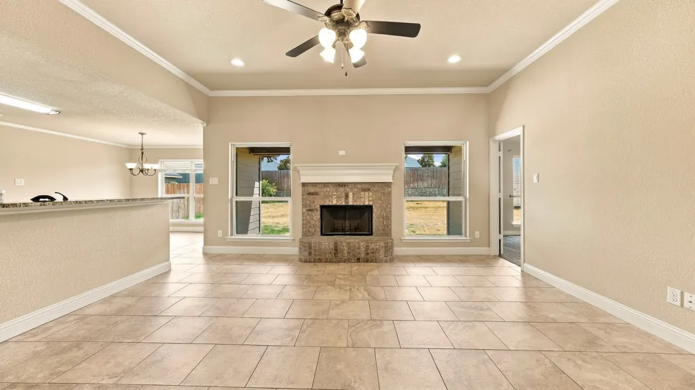 1813 Town Creek Circle Weatherford, TX 76086