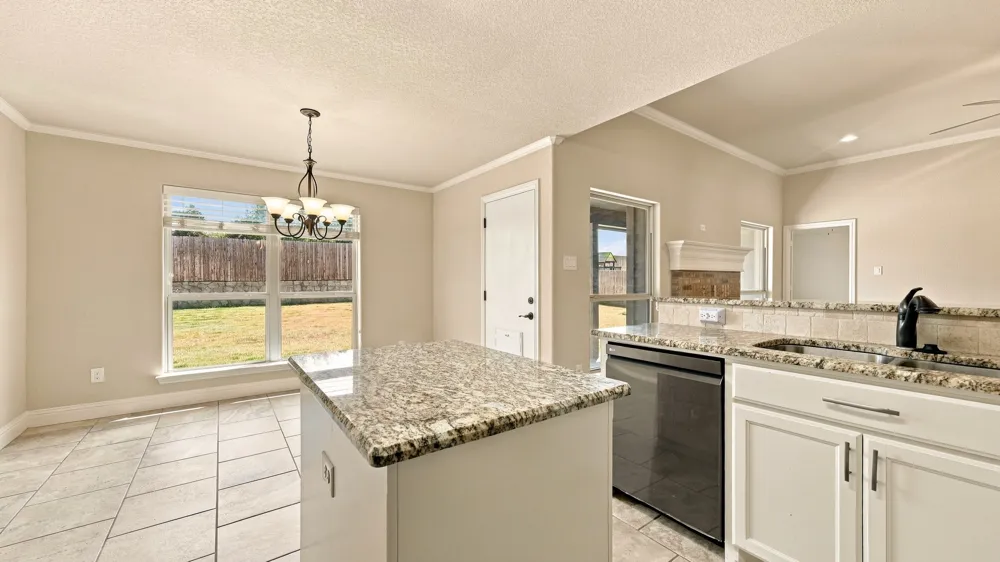 1813 Town Creek Circle Weatherford, TX 76086