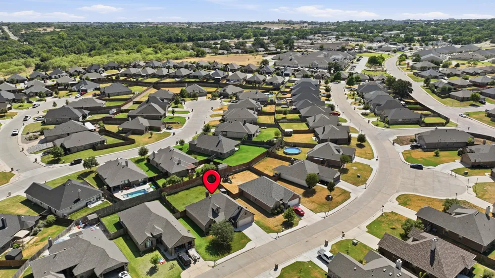 1813 Town Creek Circle Weatherford, TX 76086