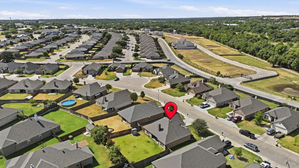 1813 Town Creek Circle Weatherford, TX 76086
