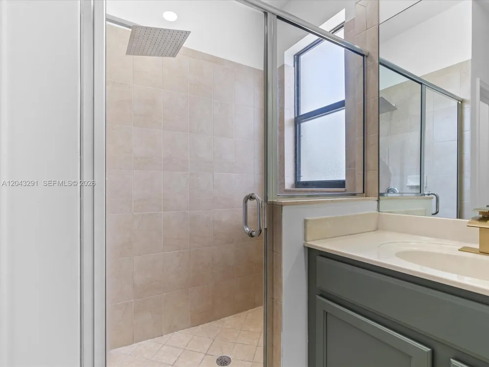 11628 NW 87th Ln #11628 Doral, FL 33178