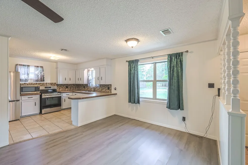 2934 Goodson Loop Pinehurst, TX 77362