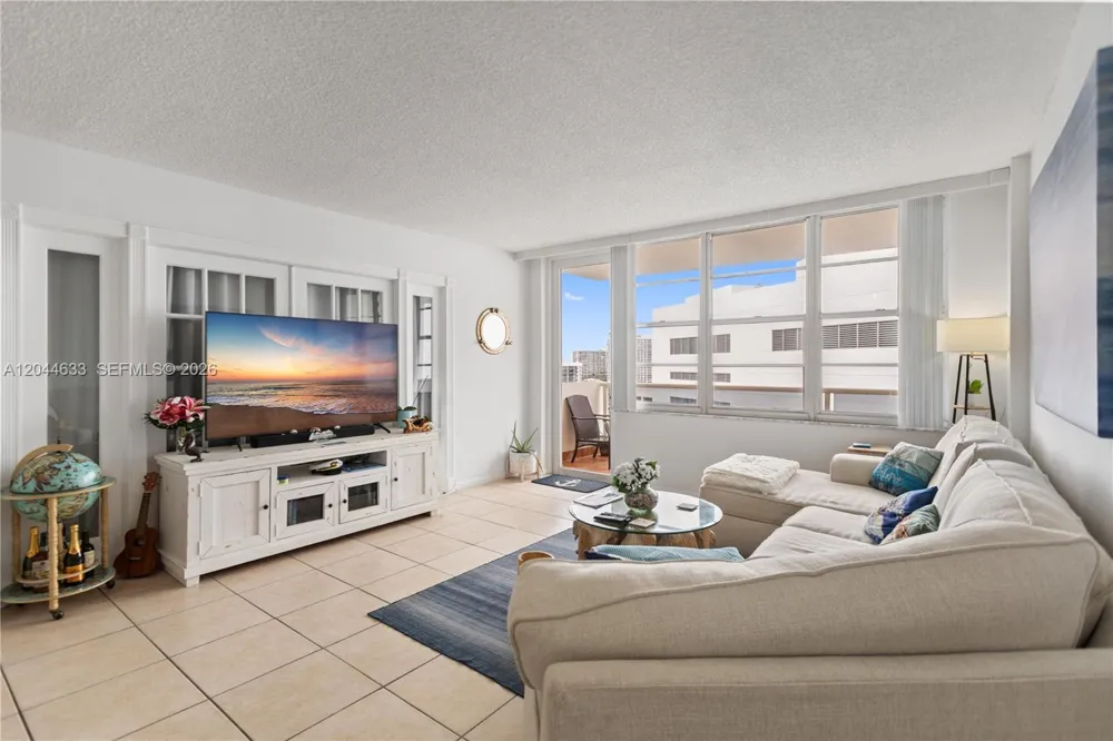 3725 S Ocean Dr #1117 Hollywood, FL 33019